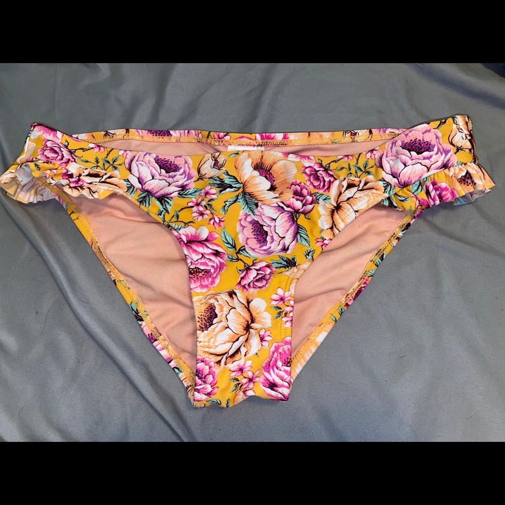 Flowered print bikini bottoms